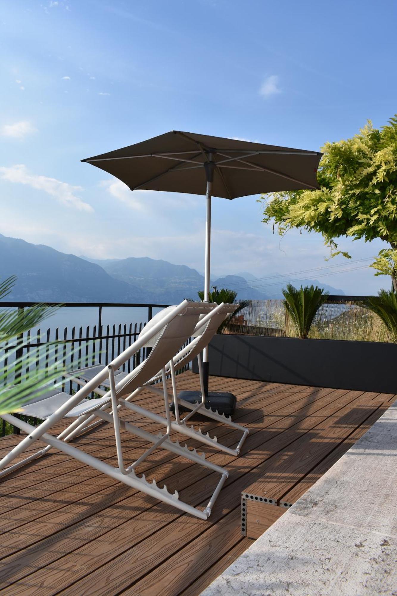 Villaggio Dolce Vista Torri Del Benaco Exterior photo
